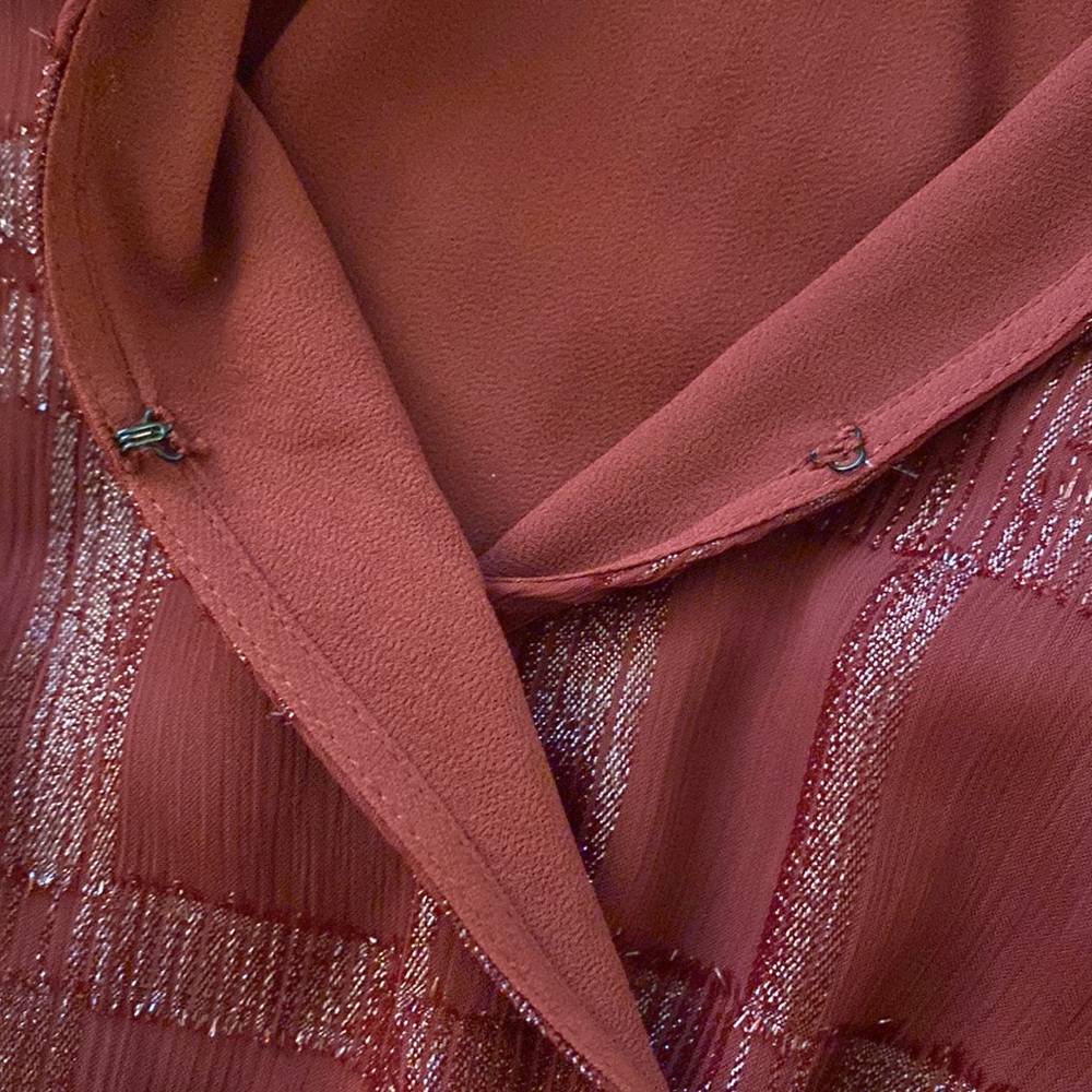 Michael Kors NWOT burgundy silver metallic ruffled long sleeve holiday dress - Picture 9 of 16